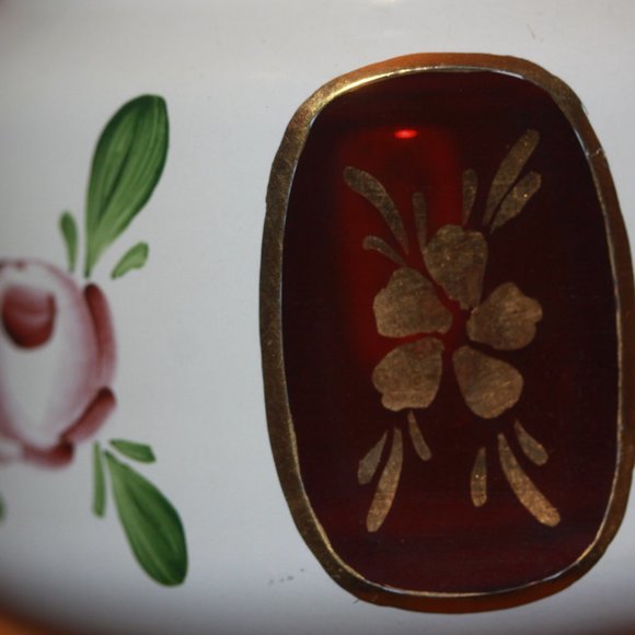 BOHEMIAN CZECH Cased Glass White Overlay Cut to Red STRETCH VASE VINTAGE #8157 - Picture 6 of 6